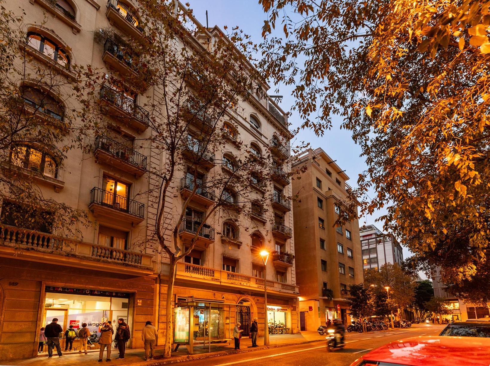 Large & Beautiful Apartment 4Min From Passeig De Gracia Barcelona Exterior foto